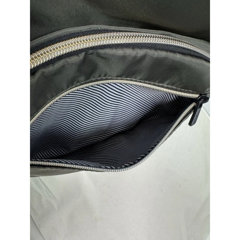 Kenneth Cole Reaction this kenneth